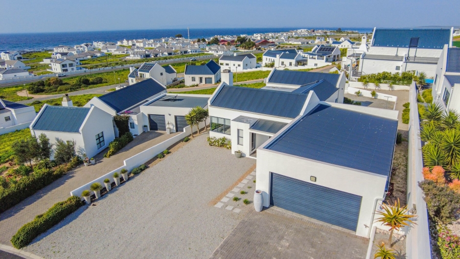 3 Bedroom Property for Sale in Da Gama Bay Western Cape